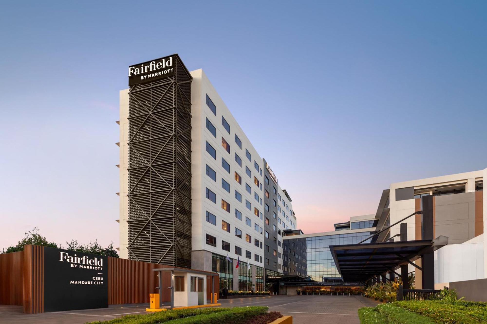 Fairfield By Marriott Cebu Mandaue City Bagian luar foto